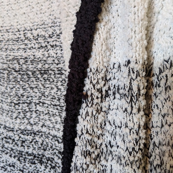 We Love Bella Sweater Cardigan - Picture 4 of 5